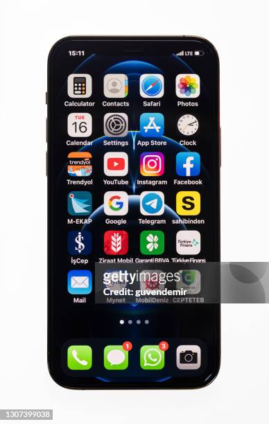 iphone 12プロマックス - iphone 12 ストックフォトと画像