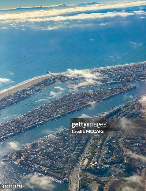 newport beach californië - newport beach stockfoto's en -beelden