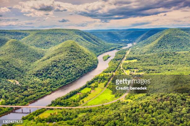 susquehanna river bucktail trail pennsylvania wilds verenigde staten - pennsylvania stockfoto's en -beelden