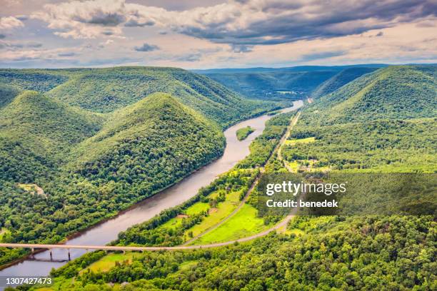 susquehanna river bucktail trail pennsylvania wilds usa - rio susquehanna imagens e fotografias de stock