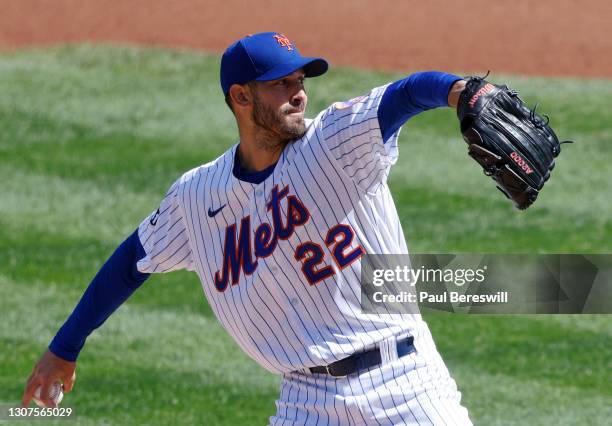Pitcher Rick Porcello of the New York Mets pitches in an MLB baseball game against the Atlanta Braves on September 20, 2020 at Citi Field in the...