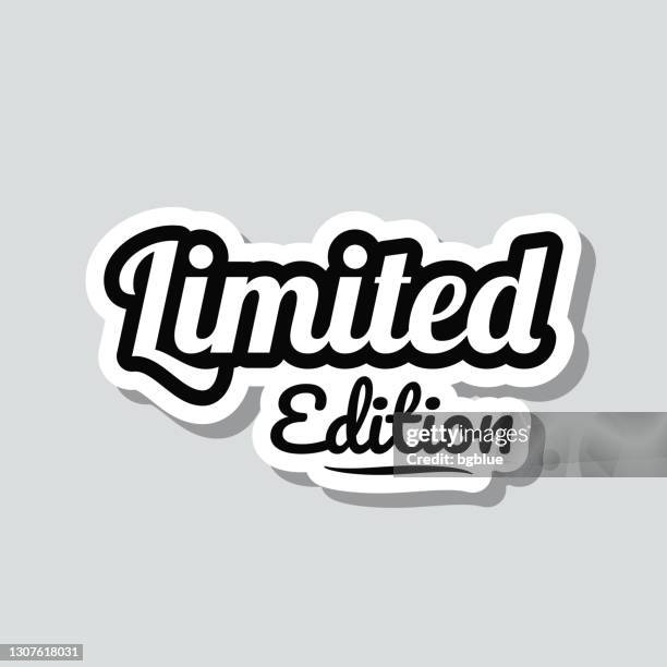 limitierte auflage. icon-aufkleber auf grauem hintergrund - limitierte auflage stock-grafiken, -clipart, -cartoons und -symbole