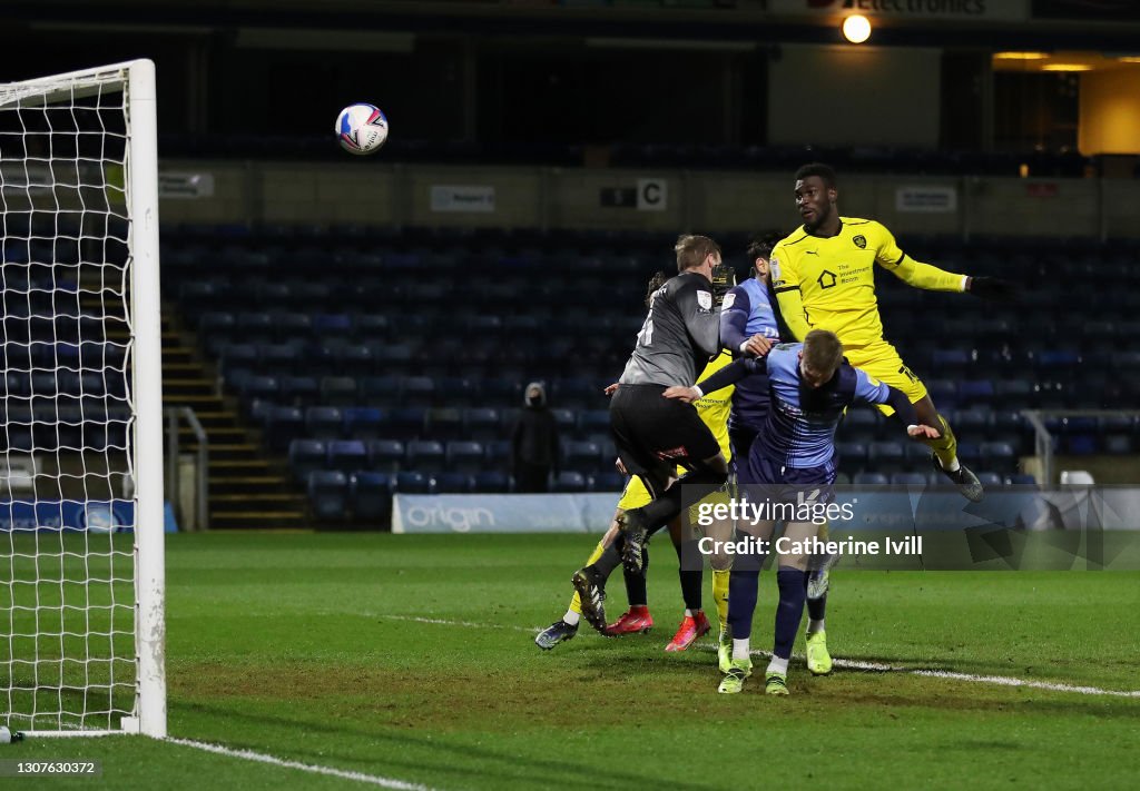 Wycombe Wanderers v Barnsley - Sky Bet Championship