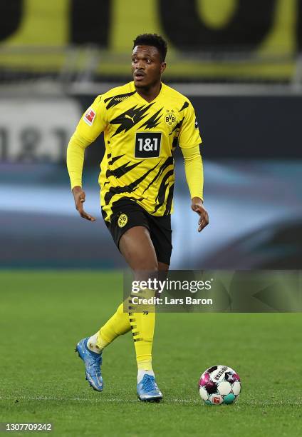 Dan Axel Zagadou of Dortmund runs with the ball during the Bundesliga match between Borussia Dortmund and Hertha BSC at Signal Iduna Park on March...