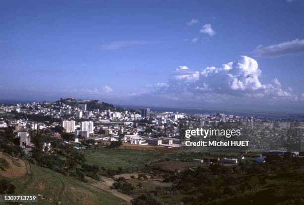 Vue de la ville d'Annaba, en 1979, Algérie.