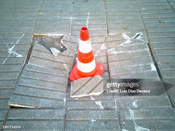 cracked sidewalks - broken sidewalk stock pictures, royalty-free photos & images