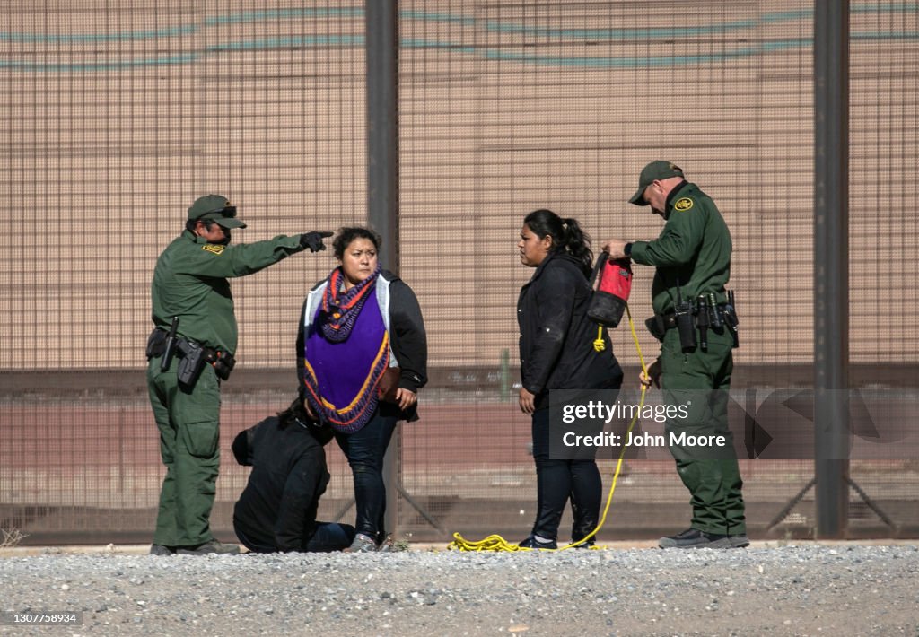 Migrants Cross From Mexico Into U.S. Near Ciudad Juarez