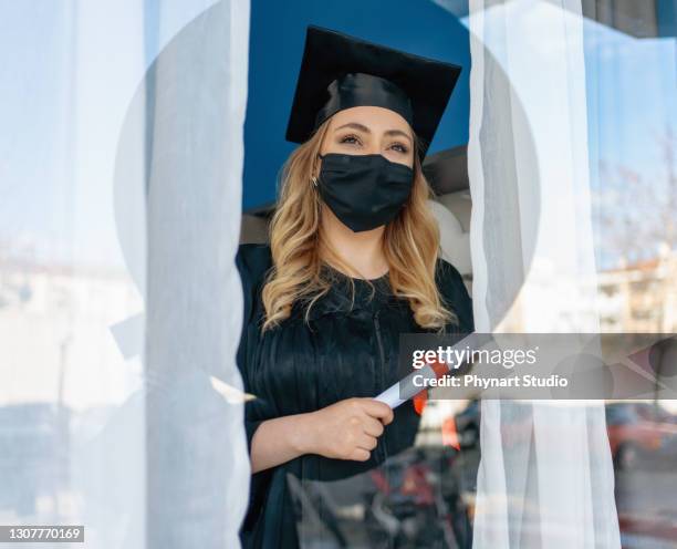 Mask Graduation Graduation Mask Photos and Premium High Res Pictures - Getty Images