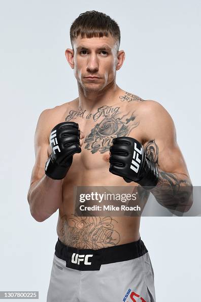 Jeff Streader Jesse Strader poses for a portrait during a UFC photo session on ...
