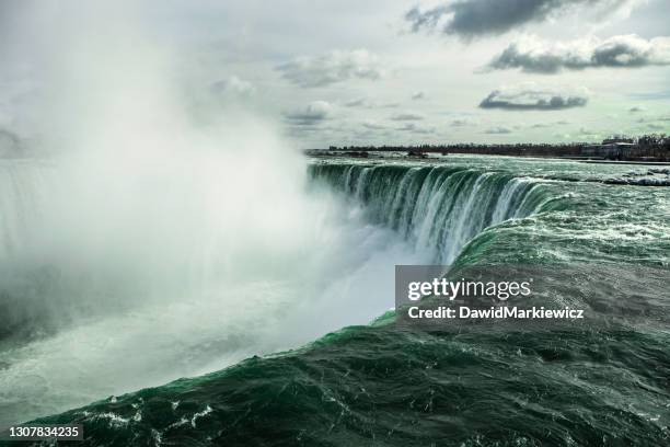 amazing waterfall - niagara falls stock pictures, royalty-free photos & images