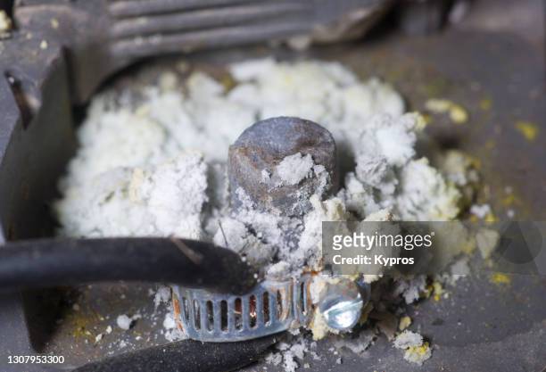 corroded car battery terminal - car battery stock pictures, royalty-free photos & images