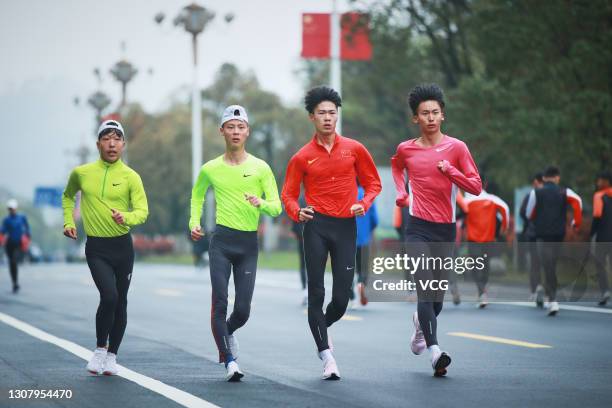 2,260 Chinese Athletes Prepare For The Olympics Stock Photos, High-Res ...