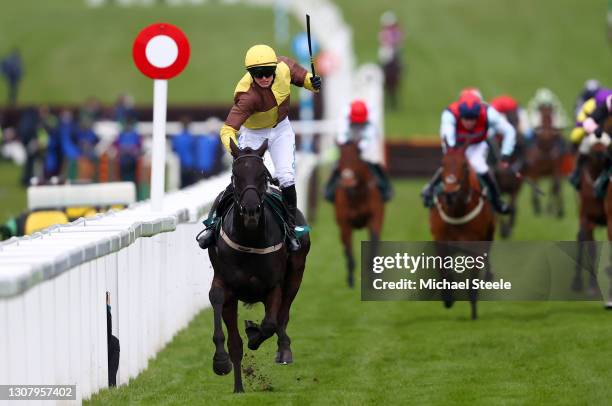 Galopin Des Champs ridden by Sean O'Keeffe crosses the line to win the Martin Pipe Conditional Jockeys' Handicap Hurdle race on Day Four of the...