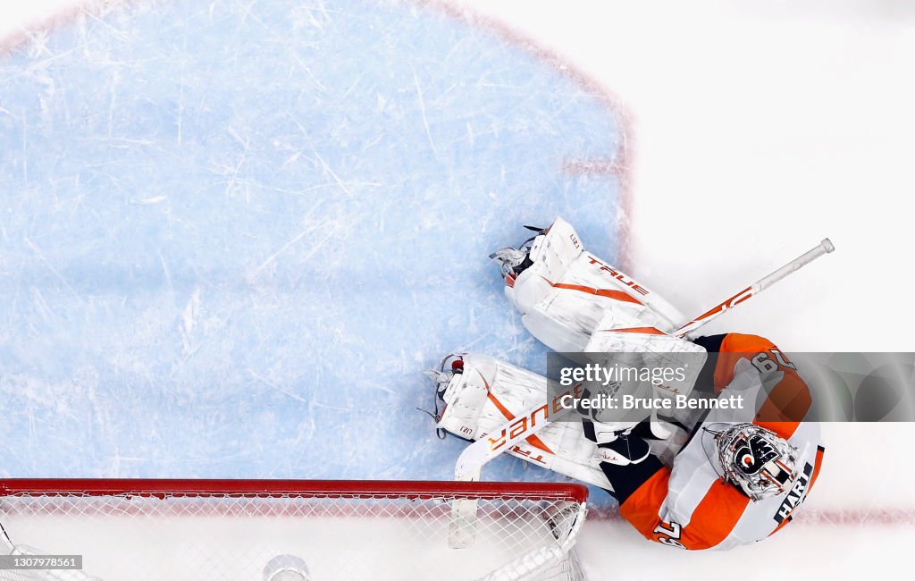 Philadelphia Flyers v New York Islanders