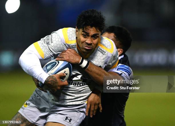 Malakai Fekitoa of Wasps is tackled by George Wacokecoke during the Gallagher Premiership Rugby match between Newcastle Falcons and Wasps at Kingston...