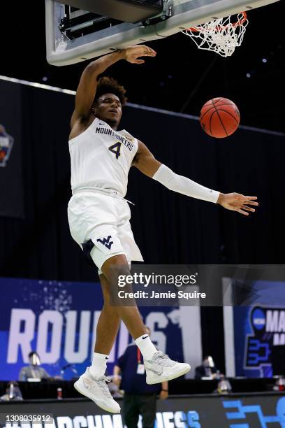 4,239 Miles Mcbride Photos & High Res Pictures - Getty Images