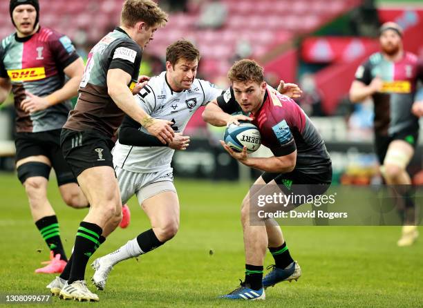 Will Evans of Harlequins holds onto the ball during the Gallagher Premiership Rugby match between Harlequins and Gloucester at Twickenham Stoop on...