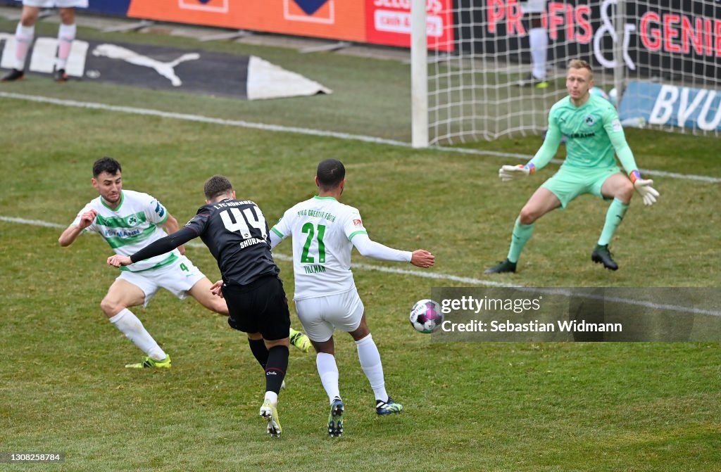 SpVgg Greuther Fuerth v 1. FC Nuernberg - Second Bundesliga