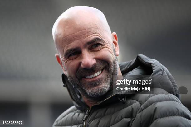 Peter Bosz, Head Coach of Bayer 04 Leverkusen reacts prior to the Bundesliga match between Hertha BSC and Bayer 04 Leverkusen at Olympiastadion on...