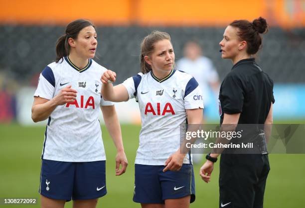 Kit Graham 79 Jane Simms Stock Photos, High-Res Pictures, and Images - Getty Images