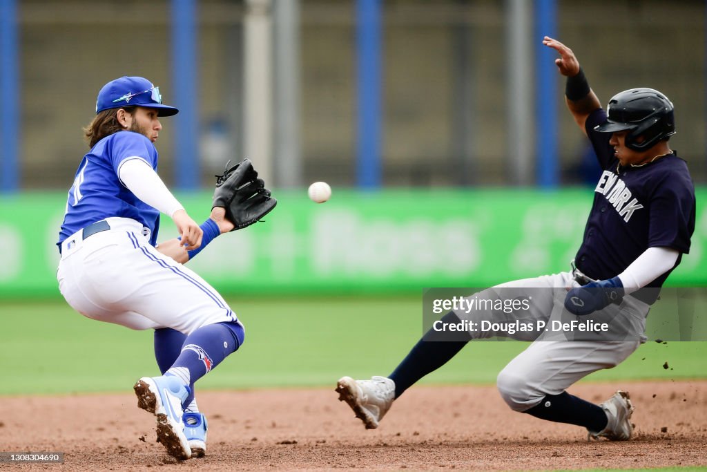 New York Yankees v Toronto Blue Jays