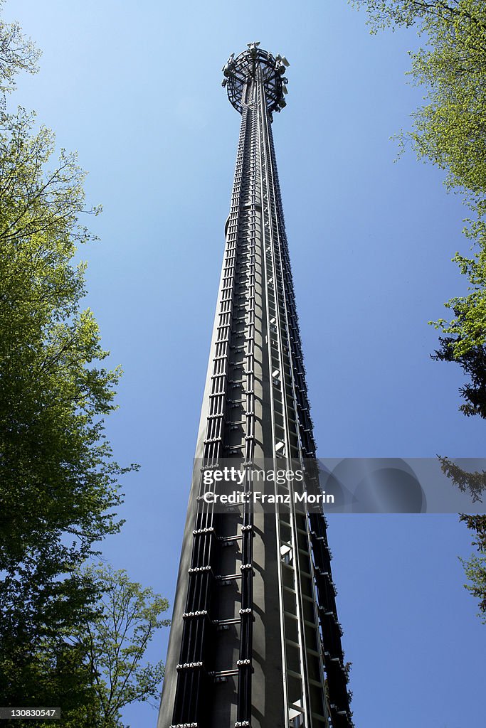 Aerial mast