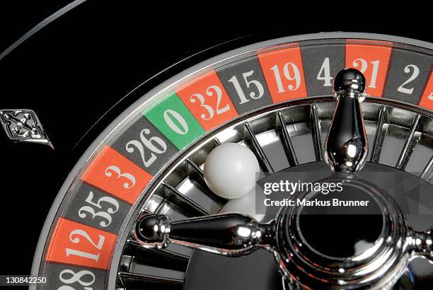 13 Roulette Ball On The Zero Stock Photos, High-Res Pictures, and ...
