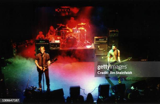 Rock band Dogstar Bret Domrose, Robert Morehouse, Keanu Reeves perform at the Key Club in Los Angeles, California on July 13, 2000.
