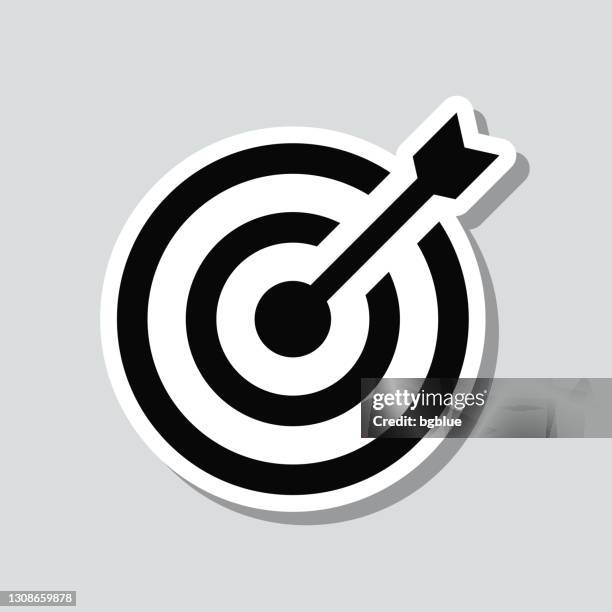 ziel. icon-aufkleber auf grauem hintergrund - bull's eye stock-grafiken, -clipart, -cartoons und -symbole