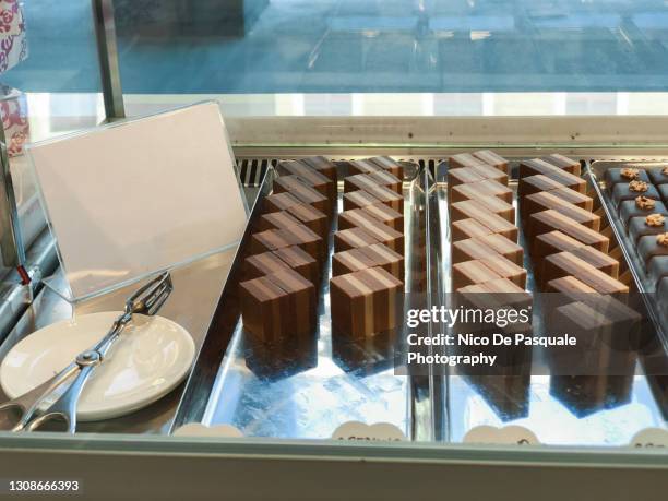 cremini chocolates - milk chocolate stock pictures, royalty-free photos & images