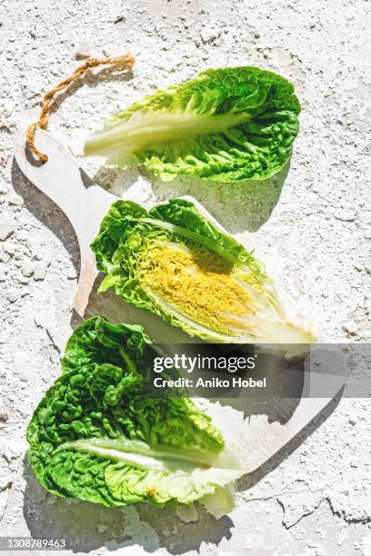 romaine lettuce hearts - romaine lettuce stock pictures, royalty-free photos & images