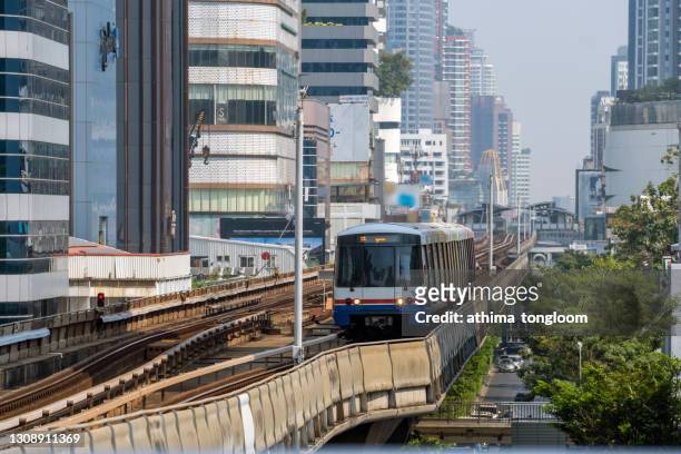 bts skytrain in bangkok. - bts bangkok stock pictures, royalty-free photos & images