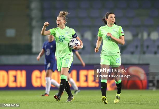 Alexandra Popp of VfL Wolfsburg celebrates after scoring their side's first goal from the penalty spot during the First Leg of the UEFA Women's...