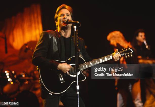 Clint Black performs at Shoreline Amphitheatre on September 26, 1992 in Mountain View, California.
