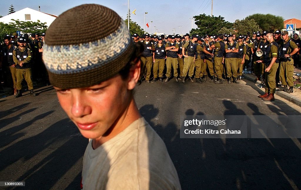 Pull out of the Gaza Strip: Gush Katif settlement