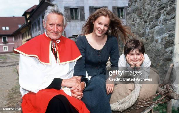 Alois Hauser , Maria und der junge Hannes . Regie: Franz Xaver Bogner / Überschrift: DAS EWIGE LIED / AUT/BRD 1997, Österreich/Deutschland.