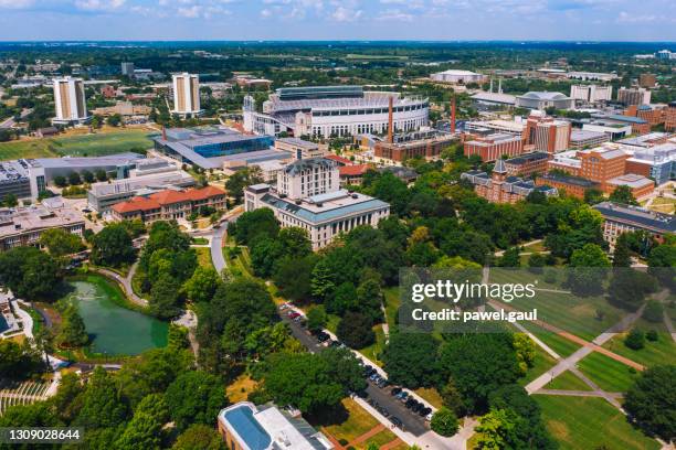 aerial view of columbus ohio cityscape - college campus aerial stock pictures, royalty-free photos & images