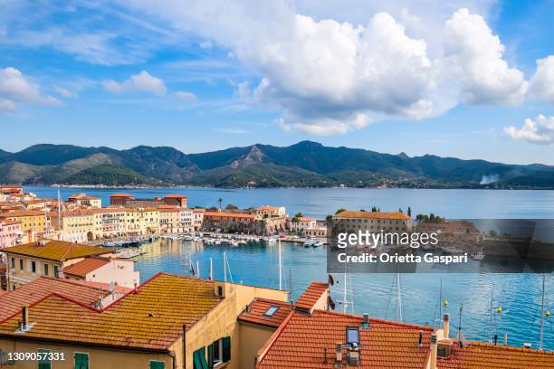 portoferraio, old town & marina (elba, tuscan archipelago, italy) - portoferraio stock pictures, royalty-free photos & images