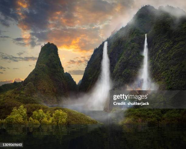 rainbow falls, iao needle state park, hawaii, usa - majestic waterfall stock pictures, royalty-free photos & images