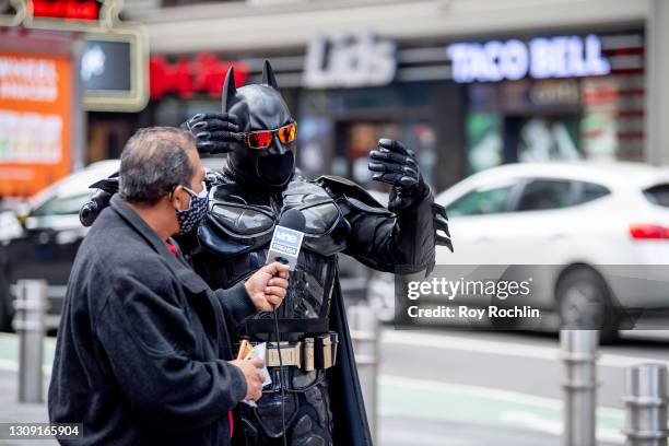 Batman Interview Reporter 6,754 Time Square Interview Stock Photos, High-Res Pictures, and Images ...