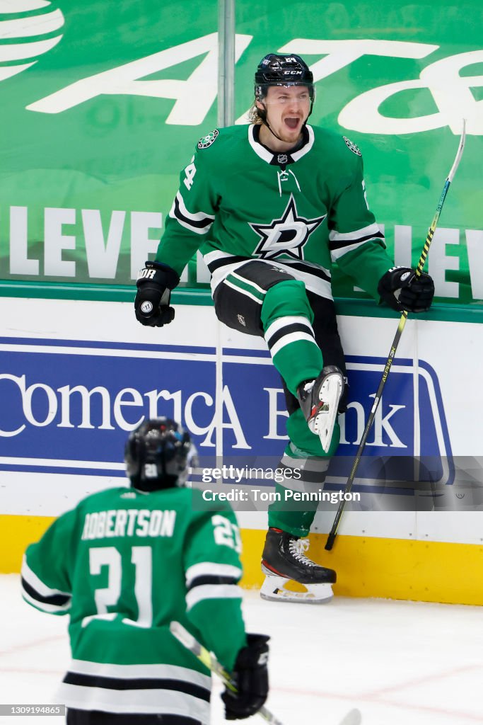 Tampa Bay Lightning v Dallas Stars