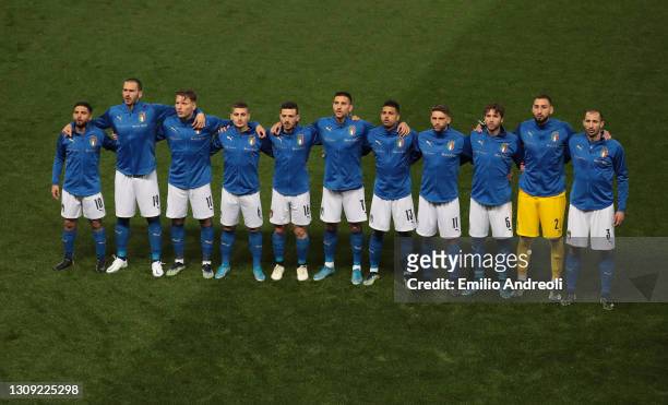 Italy team line up for the anthems prior to the FIFA World Cup 2022 Qatar qualifying match between Italy and Northern Ireland on March 25, 2021 in...