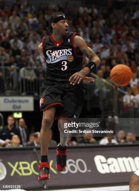 Philadelphia 76ers Allen Iverson, pass the ball, during a NBA Live Tour friendly basketball match between Philadelphia 76ers and Phoenix Suns at the...