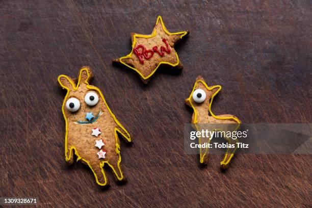 cute decorated gingerbread cookies - cookie monster stockfoto's en -beelden