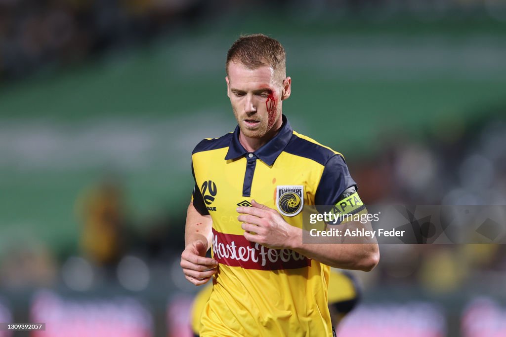 A-League - Central Coast Mariners v Melbourne Victory