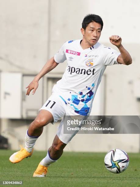 Keiji Tamada of V-Varren Nagasaki in action during the J.League Meiji Yasuda J2 match between Omiya Ardija and V-Varen Nagasaki at the NACK5 Stadium...