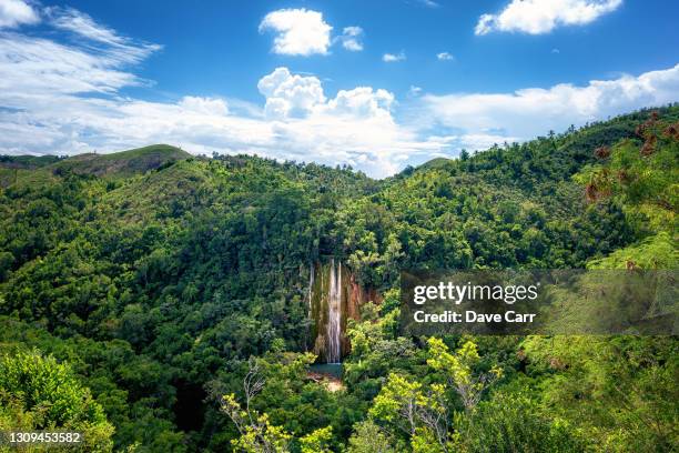 el limon waterfall - dominikanische republik stock-fotos und bilder
