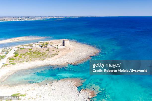 lookout tower by the crystal sea, salento, puglia, italy - salento apulia stockfoto's en -beelden