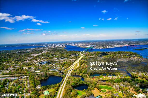 jacksonville metropolitan area von oben - jacksonville florida stock-fotos und bilder