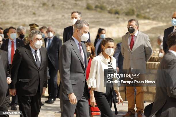 King Letizia and King Felipe VI on their arrival at Goya's birthplace, where they will tour the exhibition "Solana Versus Goya. Mask and Simulation"...